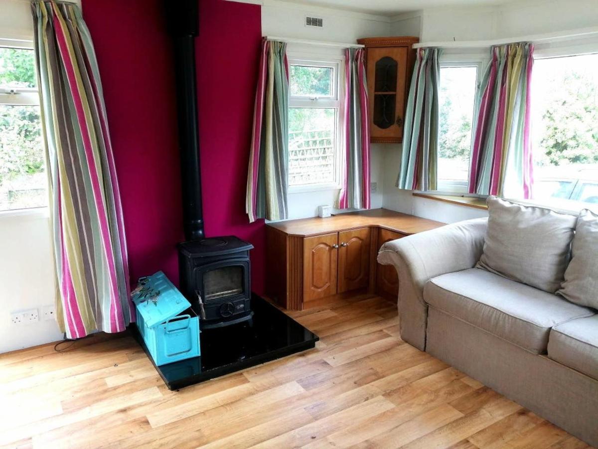 Midden Manor Country Stay On A Working Dairy Farm แบลลีมีนา ภายนอก รูปภาพ