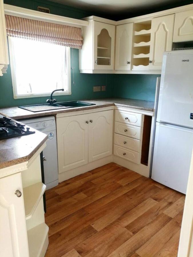 Midden Manor Country Stay On A Working Dairy Farm แบลลีมีนา ภายนอก รูปภาพ